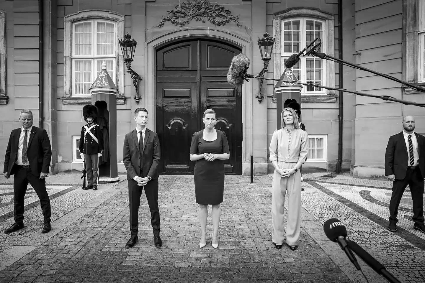 Flere chefredaktører i det danske medielandskab mener, at den kritik, som Mette Frederiksen for nylig har fremstillet, medvirker til en fjendtliggørelse af pressen.