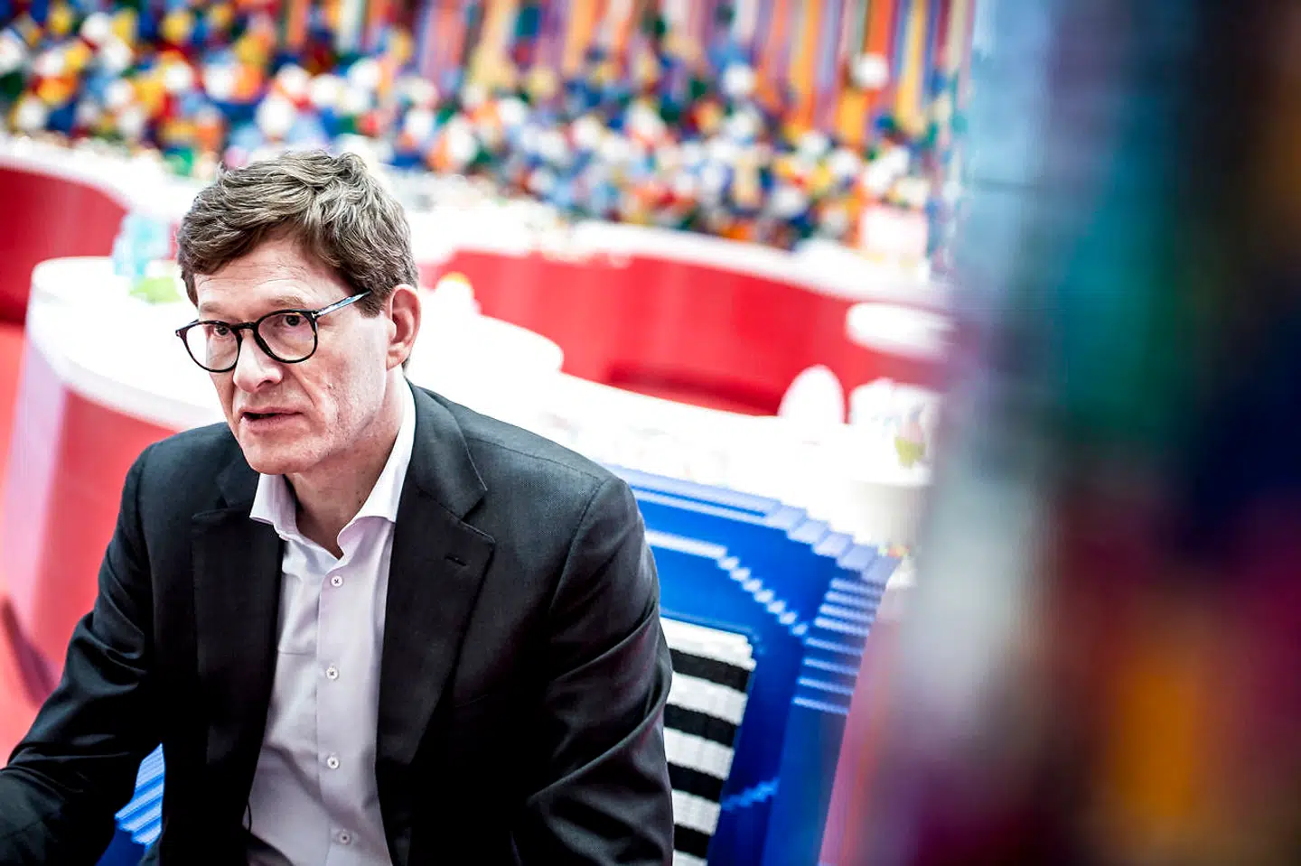 LEGOs topchef Niels B. Christiansen har afleveret et halvårsregnskab, der langt fra er normalt. Omsætningen er vokset med 43 procent, og indtjeningen er mere end fordoblet. Hele legetøjsbranchen er gået amok efter coronapandemien.