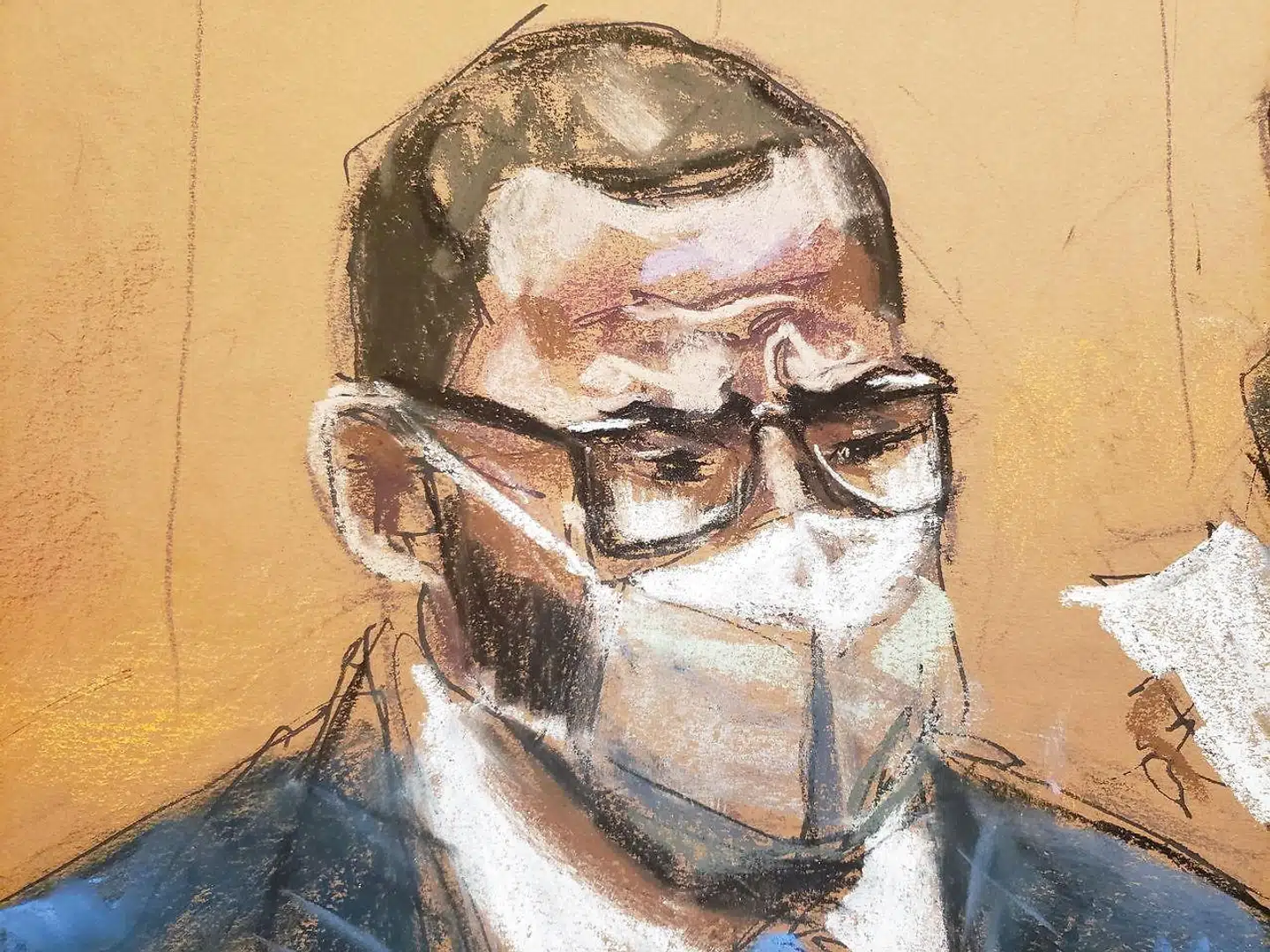En tegning af R. Kelly, mens dommen mod ham mandag aften, dansk tid, blev læst højt.