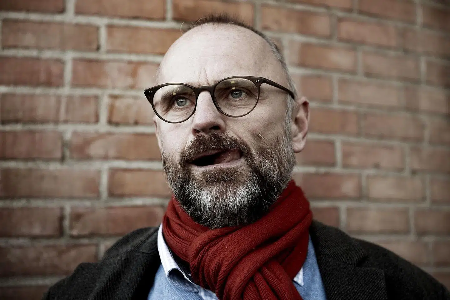 »På Ekstra Bladet siger Henrik Qvortrup, at han vil have flere nuancer ind i Ekstra Bladets dækning af #metoo, som han synes, har handlet meget om medierne selv og ikke nok om de problemer, der findes blandt ‘almindelige’ mennesker. Han har en pointe, og det vil være et velkomment nybrud i dækningen,« skriver Karen Bro.