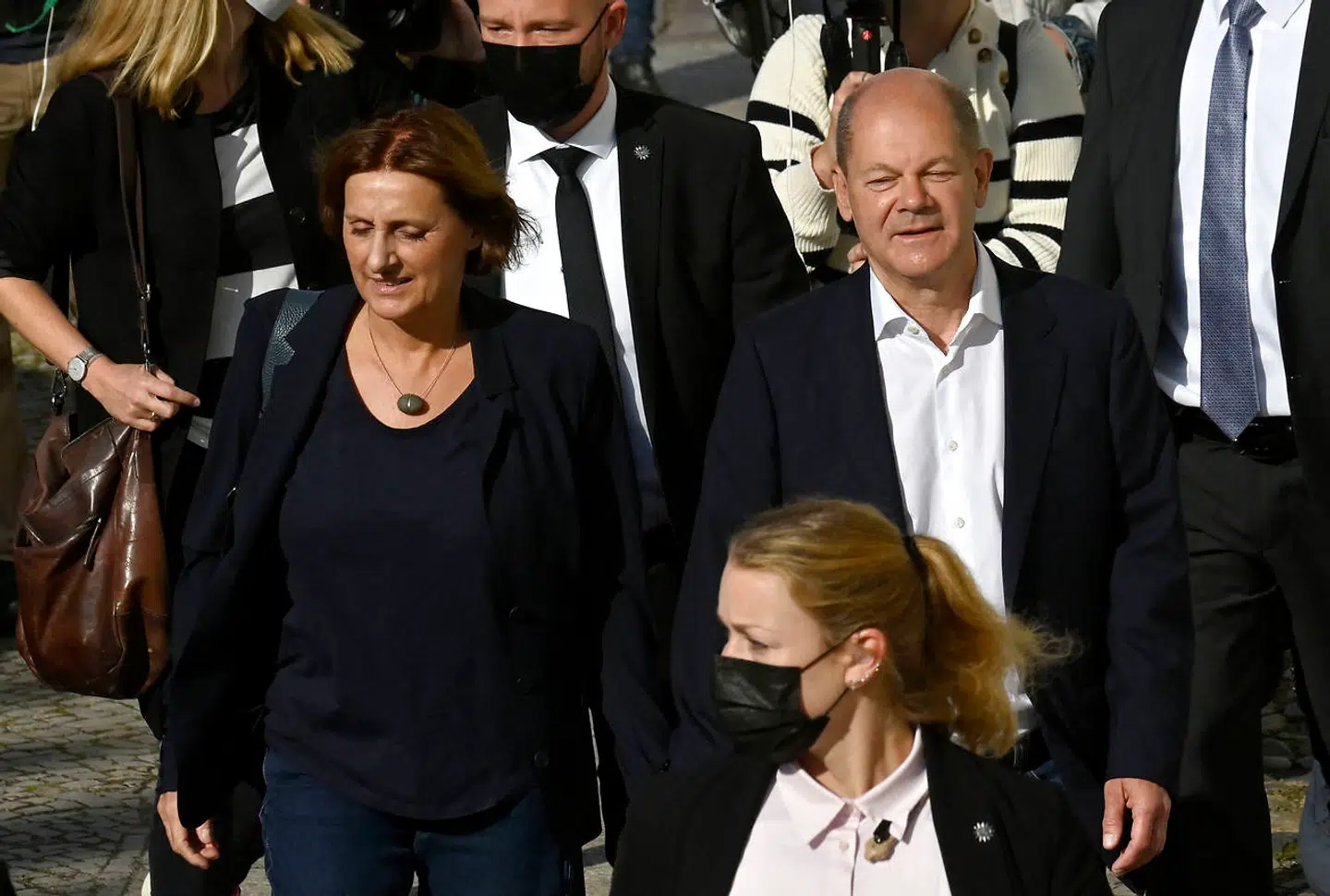 Formanden for Tysklands socialdemokratiske parti, SPD, Olaf Scholz, ser ud til at blive første mand til at forsøge at danne regering i Tyskland. Men hans mandat er så usikkert, at forhandlingerne med de nødvendige støttepartier vil blive uhyre langstrakte og kan udhule hans mulighed for at drive egentlig socialdemokratisk politik.