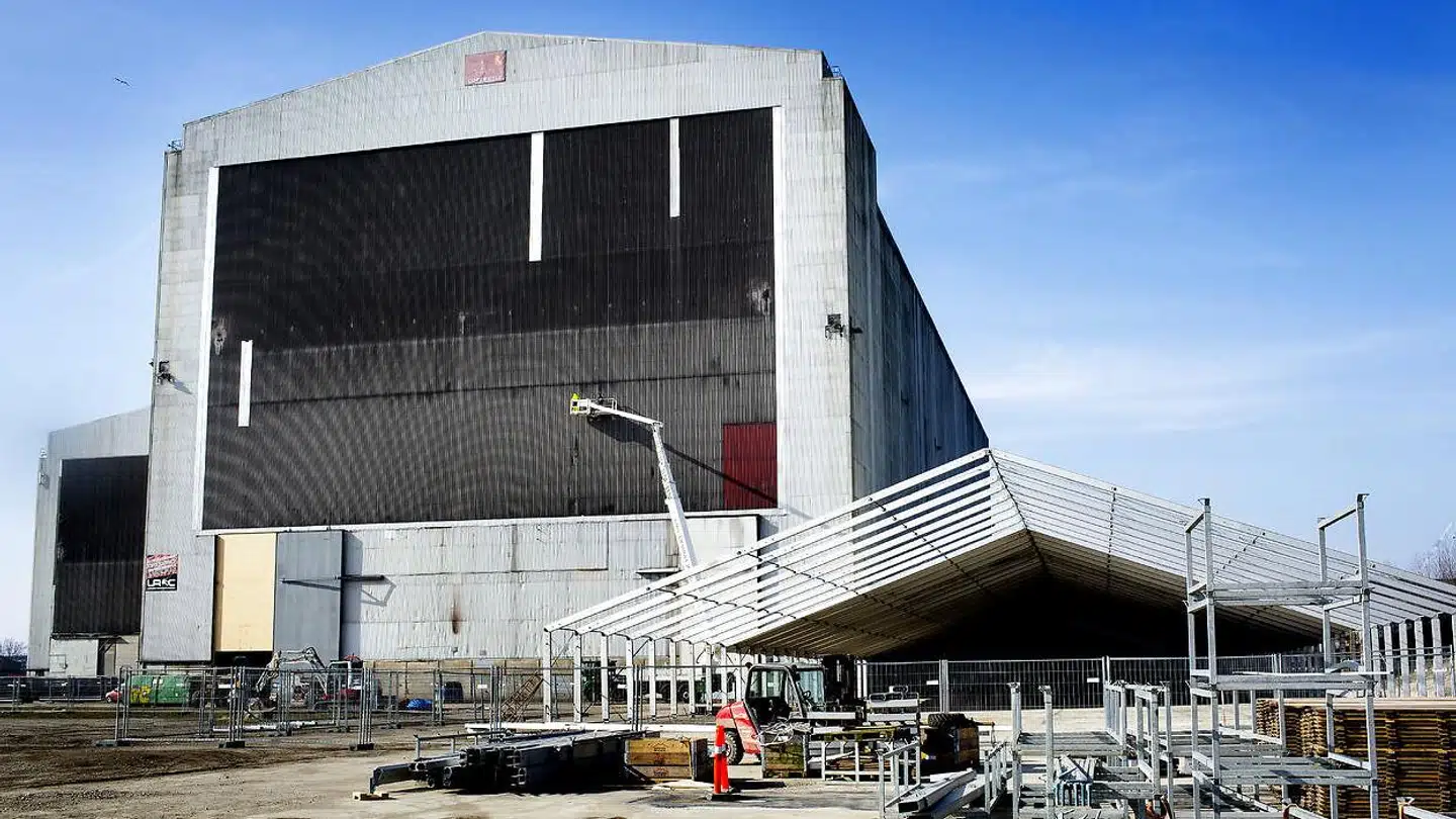 Den mindste af B&W-hallerne på Refshaleøen kan blive til et midlertidigt, internationalt museum.