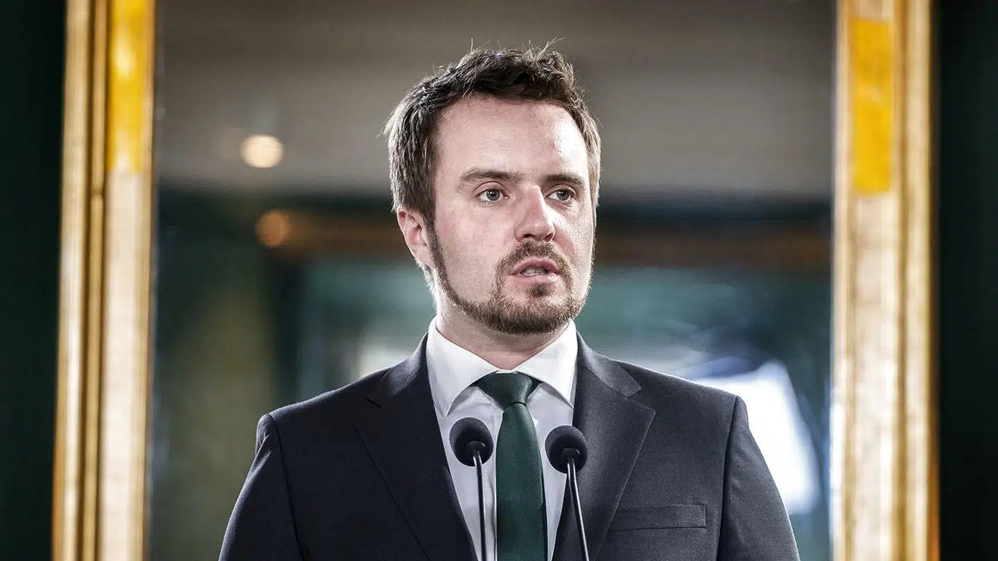 Erhvervsminister Simon Kollerup (S) har besluttet ikke at gribe ind på boligmarkedet. Forhåbentlig vil det ikke give anledning til en ny prisfest.