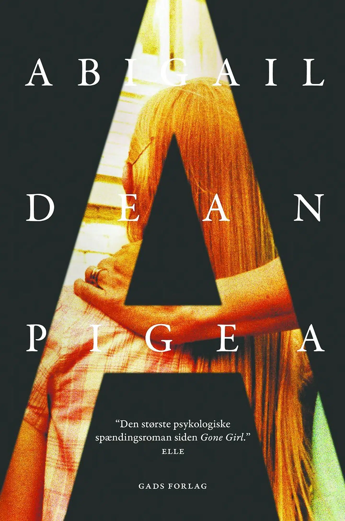 »Pige A.« er en psykologisk spændingsroman, der handler om en ung pige, der undslipper et hårrejsende liv i fangenskab, og de traumer der rammen hende efterfølgende.