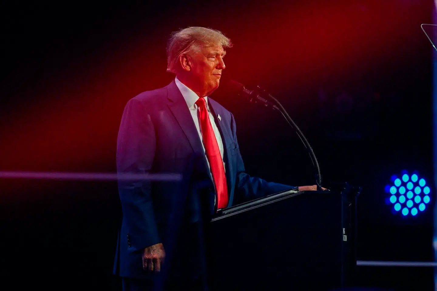 Anklagerne havde ønsket, at retssagen begyndte i december. Men Donald Trumps forsvarsadvokater anmodede om, at den blev afholdt efter præsidentvalget i USA i november 2024. (Foto: GIORGIO VIERA / AFP / Ritzau Scanpix)