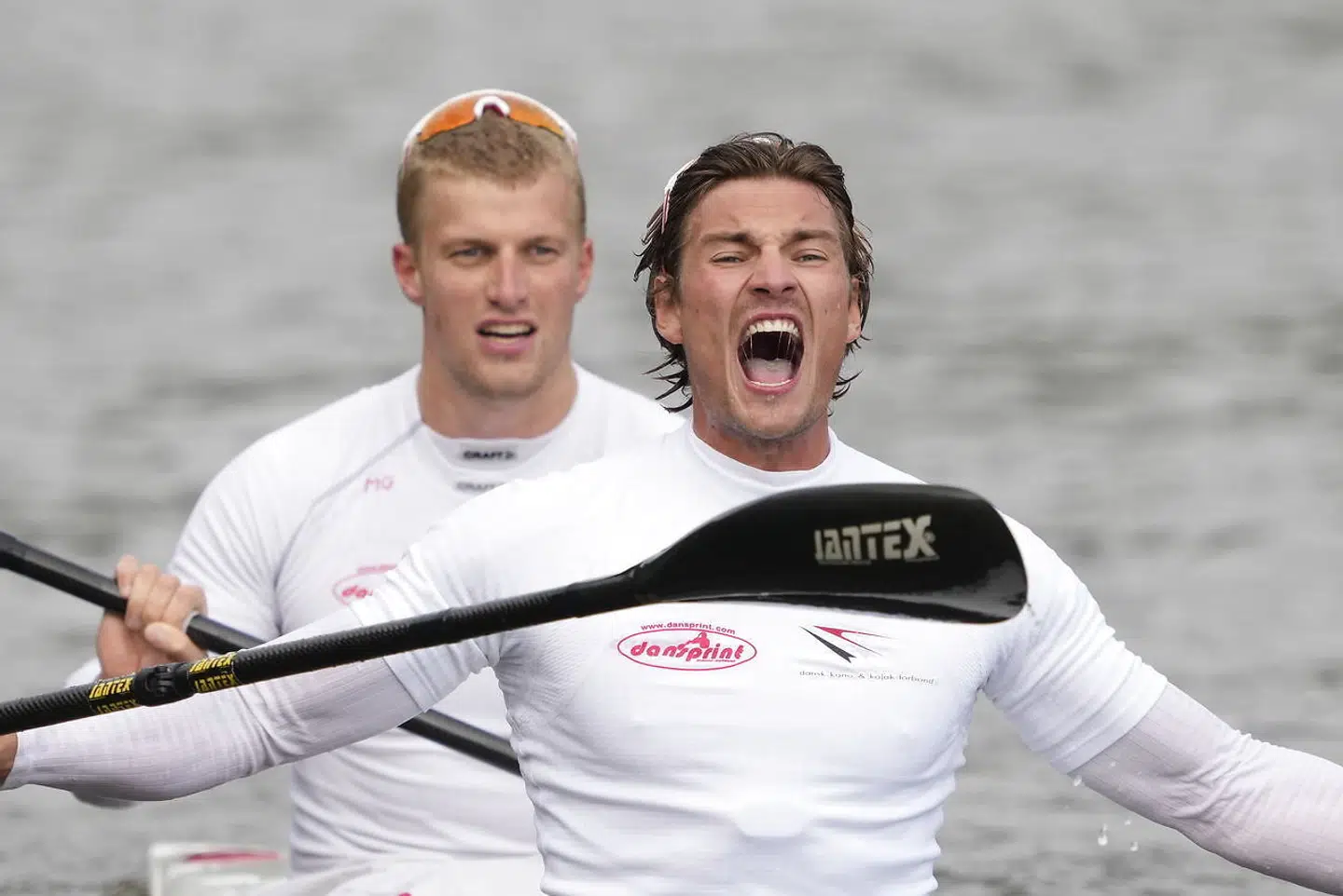 Simon Jensen og Morten Graversen jubler over VM-sølvet. - Foto: Keld Navntoft/Ritzau Scanpix