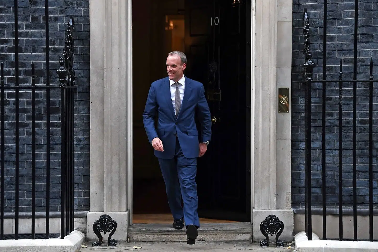 Den britiske premierminister, Boris Johnson, har ifølge BBC gjort sin udenrigsminister, Dominic Raab, til justitsminister.