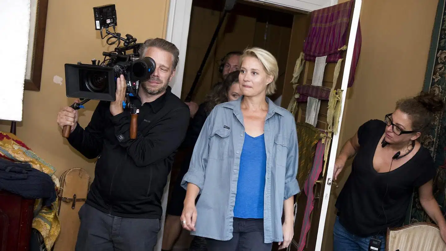 DR har været leveringsdygtig i store successerier som »Arven« med Trine Dyrholm i front. Nu beskyldes stationen for så dårligt arbejdsmiljø, at talenterne finder andre steder at arbejde.