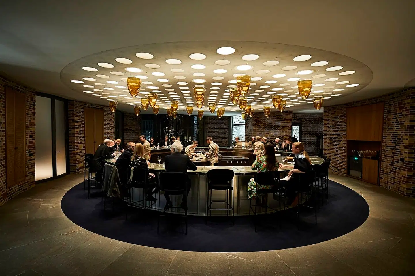 Lyst i Olafur Eliassons Fjorden Hus i Vejle ligner ikke nogen anden restaurant på denne planet.