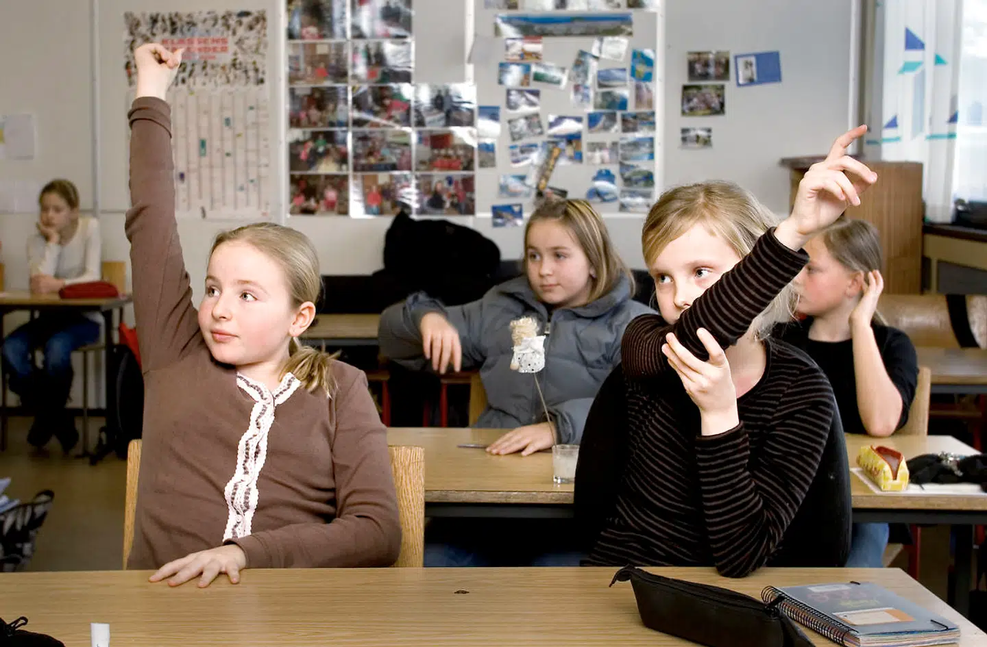 Muhammedtegning-sagen, med alle dens eftervirkninger, diskuteres i 5.a på Nordstrandskolen i Dragør, men det sker for få steder, mener et flertal i Folketinget, og derfor skal der udarbejdes fælles undervisningsmateriale, så den enkelte lærer ikke står med hele ansvaret, og frygten der følger med.