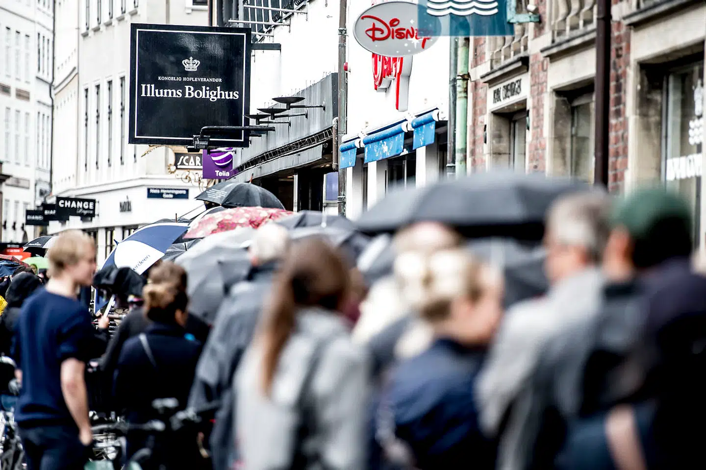 Nye tal fra Danmarks Statistik viser, at antallet af ledige stillinger slår rekord i andet kvartal af 2021.