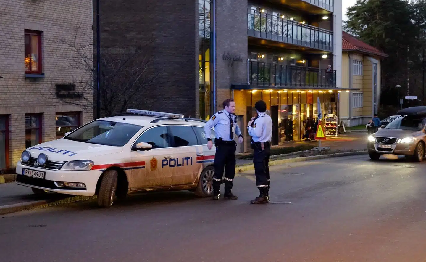 Norsk politi har fået ros for at opbevare de spor og tekniske beviser, som man fandt på Birgitte Teng efter drabet i 1995. De er nu blevet genundersøgt af eksperter på et laboratorium i Østrig, hvor man er kendt for at være særligt dygtig til at finde dna-spor på gammelt materiale.
