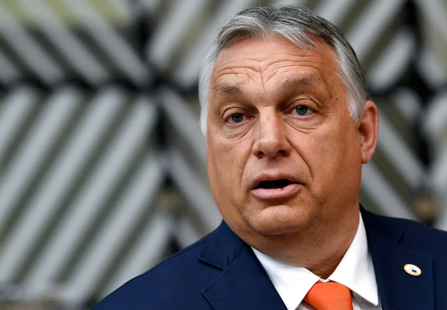 »I en nylig lov mod LGBT+ har Orbán gjort det mere end tydeligt, at det egentlige formål er at opfordre til had over for minoriteter,« skriver Jan-Werner Müller. Foto: John Thys/Pool via REUTERS/File Photo