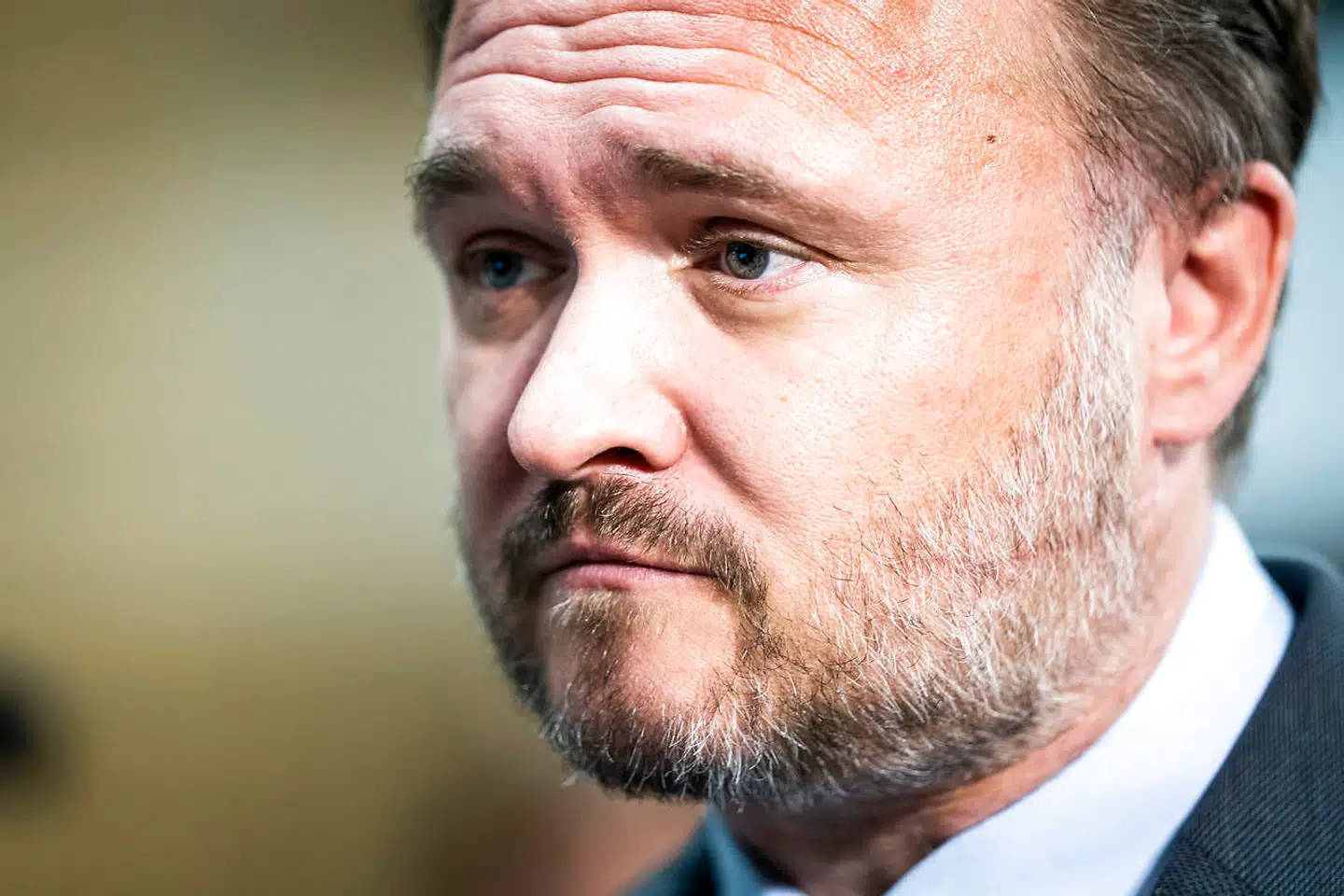 Klima-, energi- og forsyningsminister Dan Jørgensen (S) betonede flere gange under et samråd onsdag, at sagsbehandlingen af European Energys Omø Syd-projekt endnu ikke er færdig.