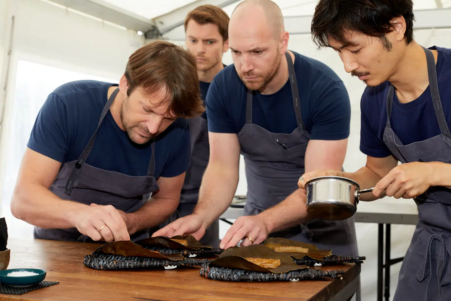 Kokken René Redzepi (til venstre) fra Noma var med i opløbet i kategorien »Hav«, da Foreningen af Danske Madanmeldere søndag kårede vinderne af »Årets Ret«.