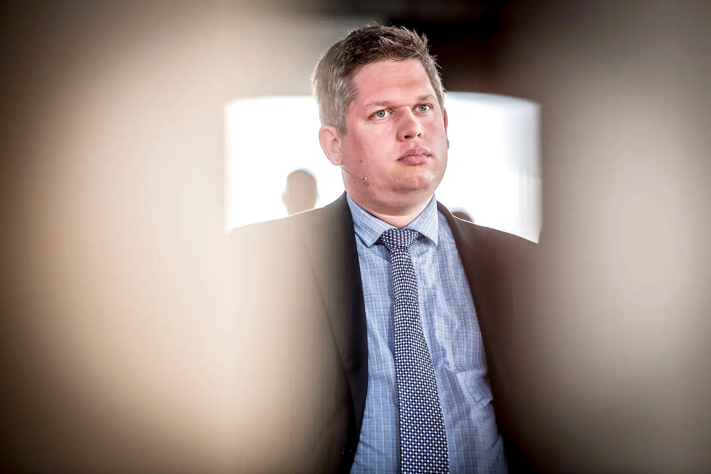 (ARKIV) Rasmus Paludan under Valgfolkemøde hos TV2 på Kvægtorvet i Odense, søndag den 19. maj 2019. Lederen af Stram Kurs er kendt skyldig i ærekrænkelse, hasarderet kørsel og nedværdigende udtalelser, har Retten i Næstved besluttet. Paludan har anket dommen. Det skriver Ritzau, torsdag den 25. juni 2020.. (Foto: Mads Claus Rasmussen/Ritzau Scanpix)