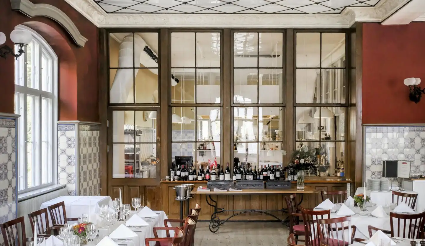 Spisehuset genåbner med tidligere michelinkok, petanque, forsamlingshus og gårdbutik.