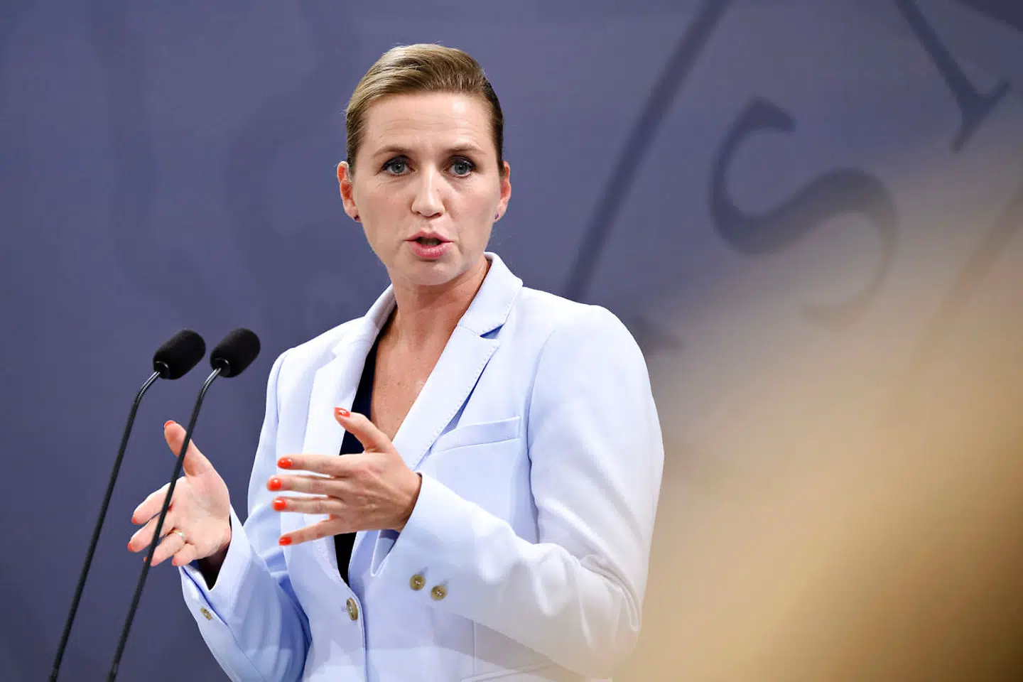 Statsminister Mette Frederiksen og udenrigsminister Jeppe Kofod takker Pakistan varmt for hjælpen med evakueringen. Men Pakistan kunne passende tilføje et »selv tak«.