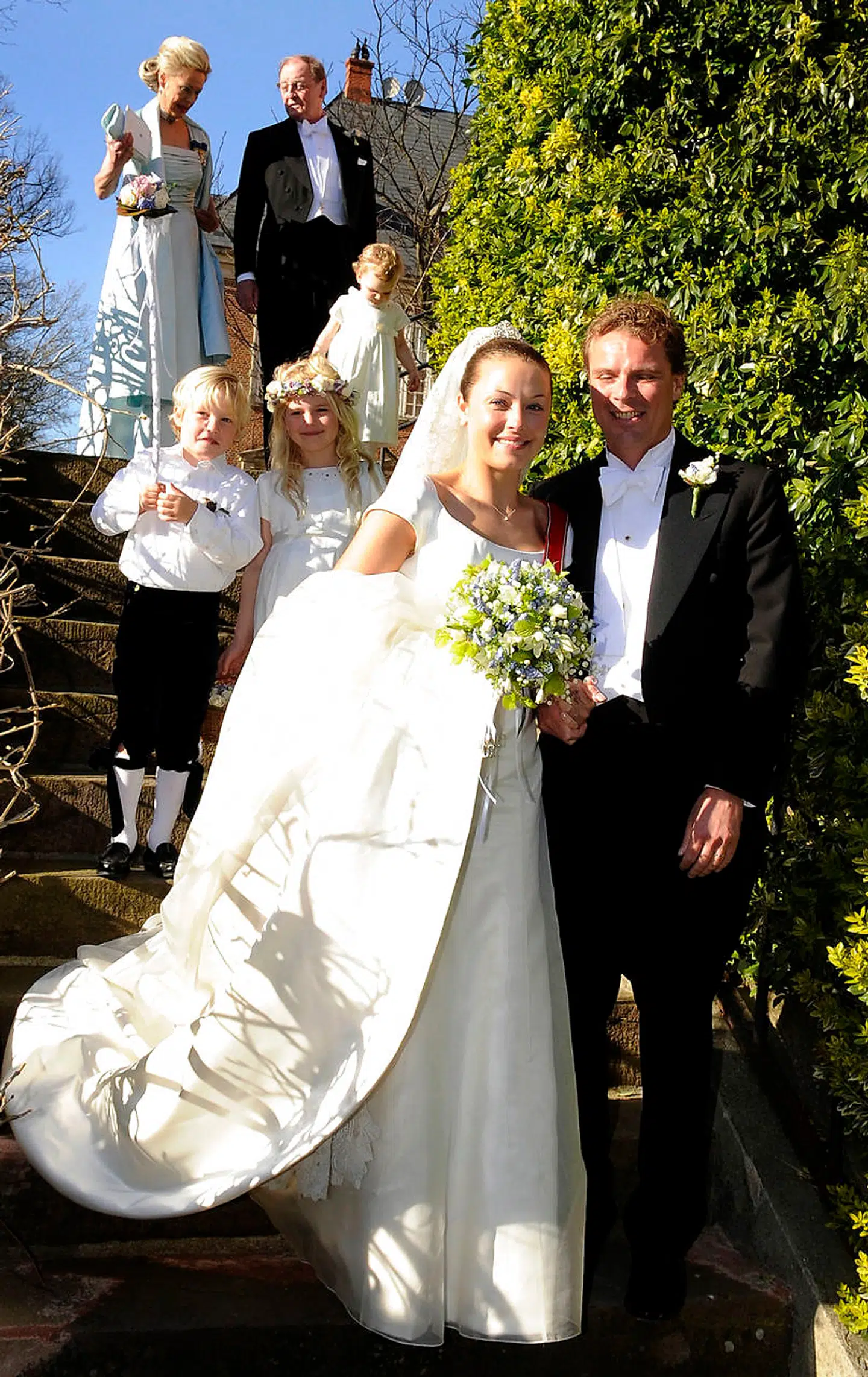 Ægteparret Louise Iuel Albinus og Nikolaj Albinus har de seneste år været henholdsvis direktør og formand for Valdemars Slot Gods A/S. Her et billede fra deres bryllup i 2009.