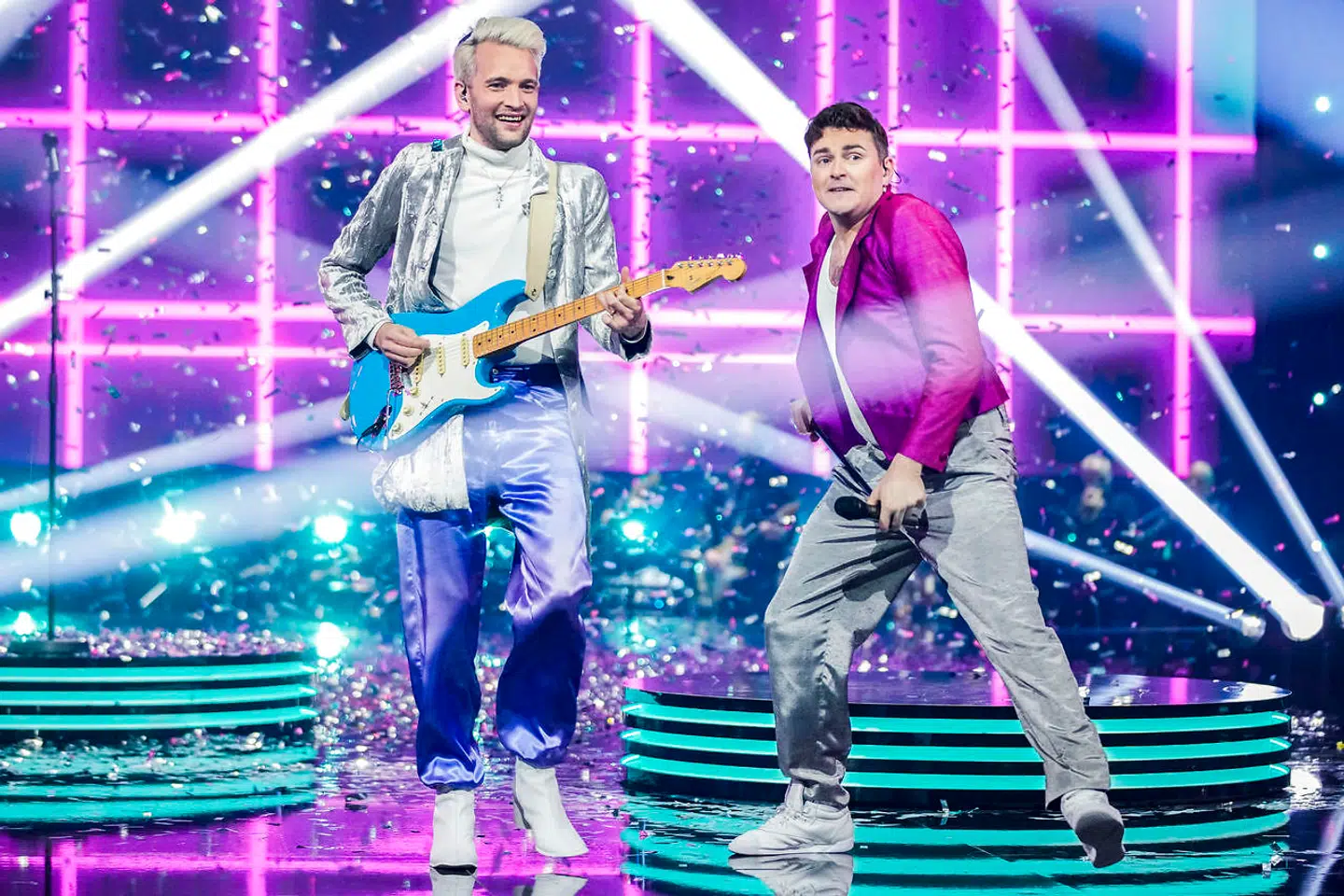 Bandet Fyr & Flamme var vinderne ved dansk Melodi Grand Prix 2021 med hittet »Øve os på hinanden«.