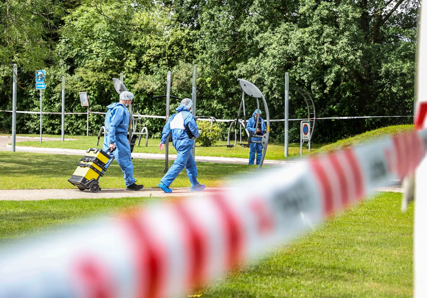 Sagen landede hos Københavns Vestegns Politi klokken 12.10, da en medarbejder fra det psykiatriske center ringede og anmeldte knivstikkeriet til politiet.