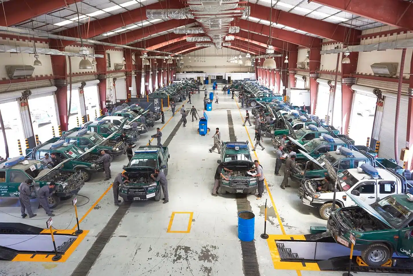 Omni Technical Solutions har stået for at reparere og servicere det afghanske politis op mod 45.000 biler. Det er en forretning, der sandsynligvis nu forsvinder.
