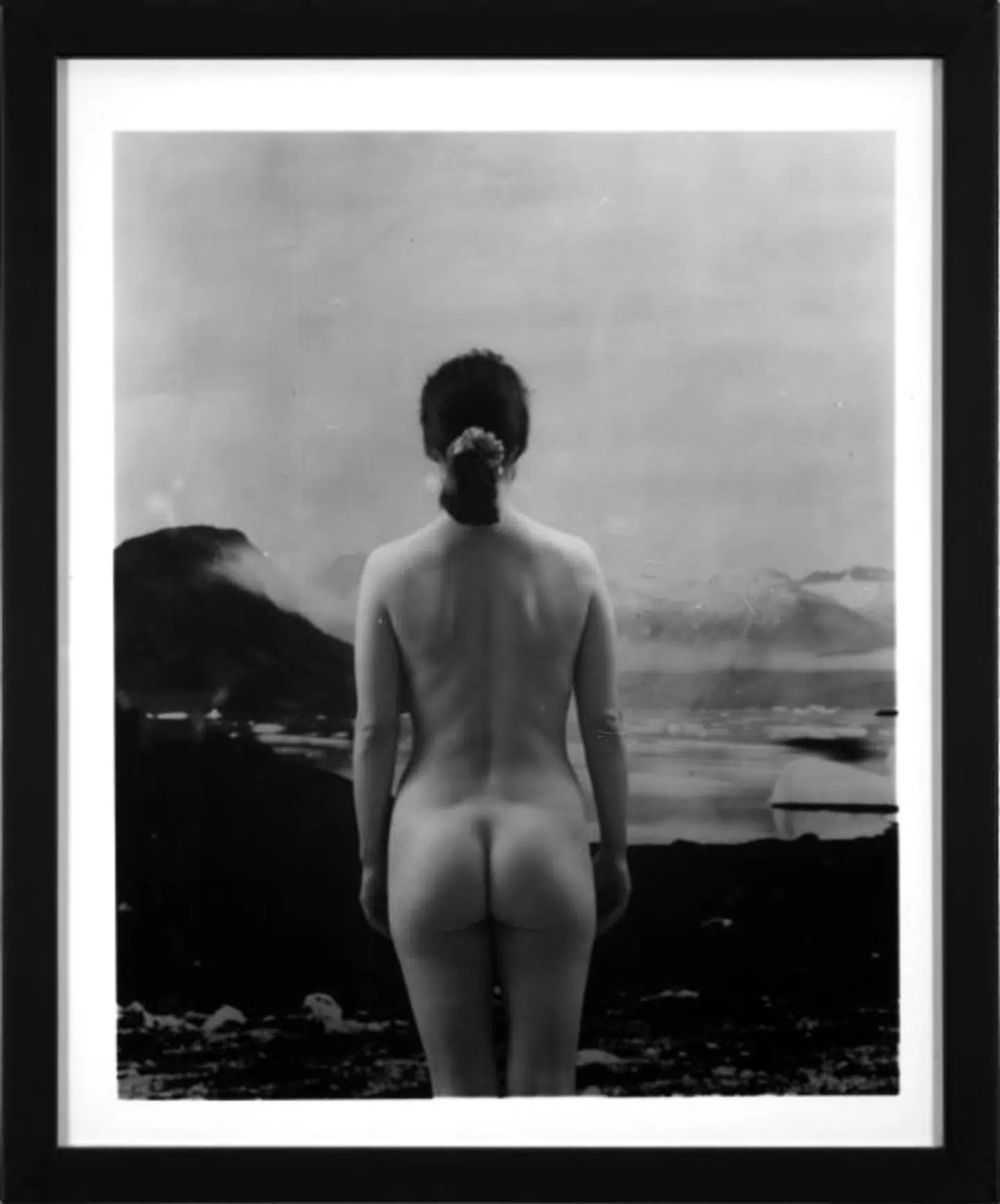 »Selvportræt« foran Nuugaarsuk, 1992.