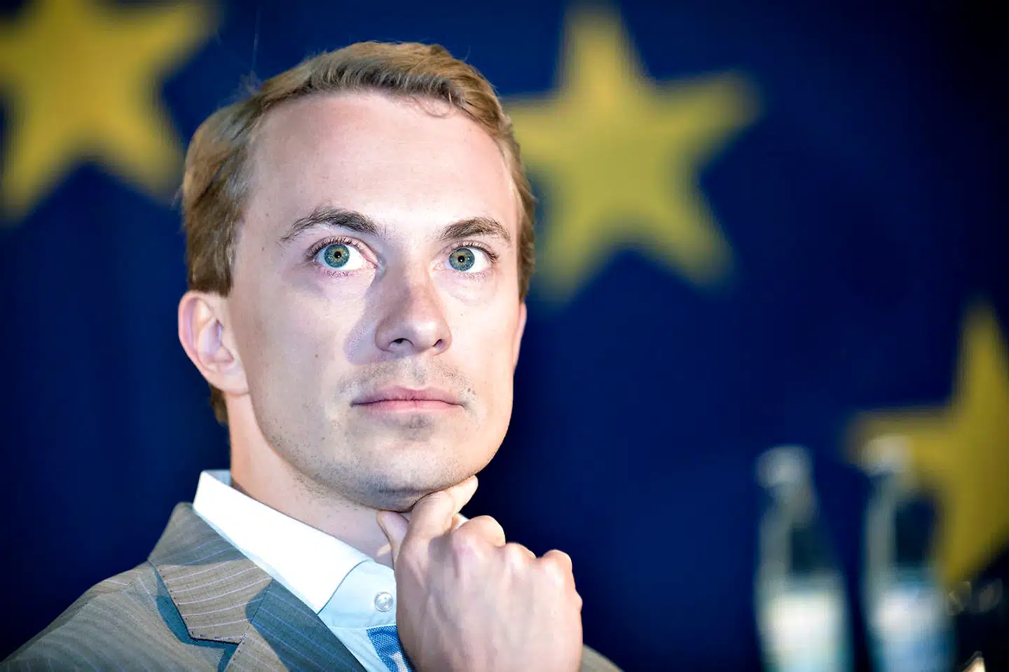»Morten Messerschmidt er en blændende politiker, som tilfører samfundsdebatten et intellektuelt lag, vi ofte kan savne, men i denne sag er hans hykleri og manglende vilje til at tage ansvar umulig at se bort fra,« skriver Pierre Collignon i denne leder.