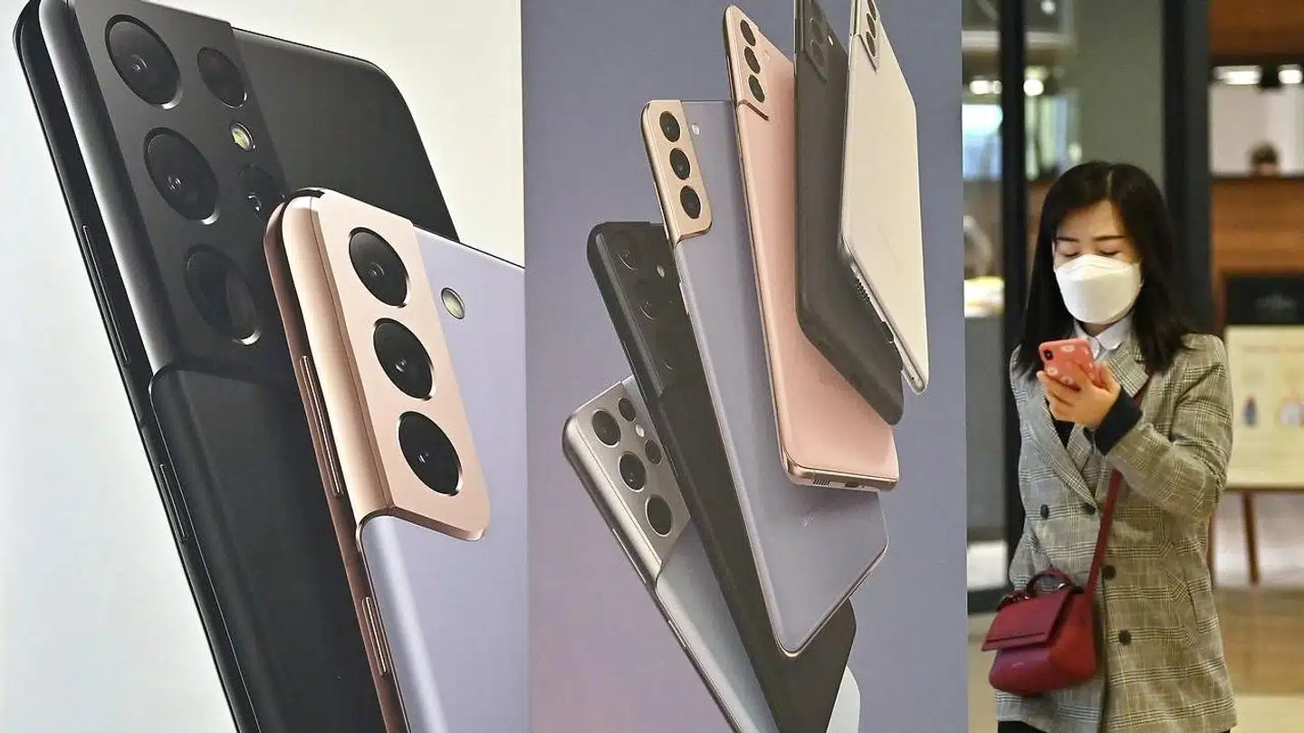 Senest i 2025 vil al plastik være forsvundet fra indpakningen af Samsungs telefoner.