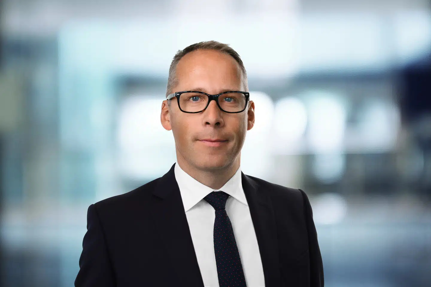 Christian Kromann bliver ny topchef i SimCorp. Han overtager pladsen for enden bordet efter Klaus Holse og kommer fra en stilling som driftschef.