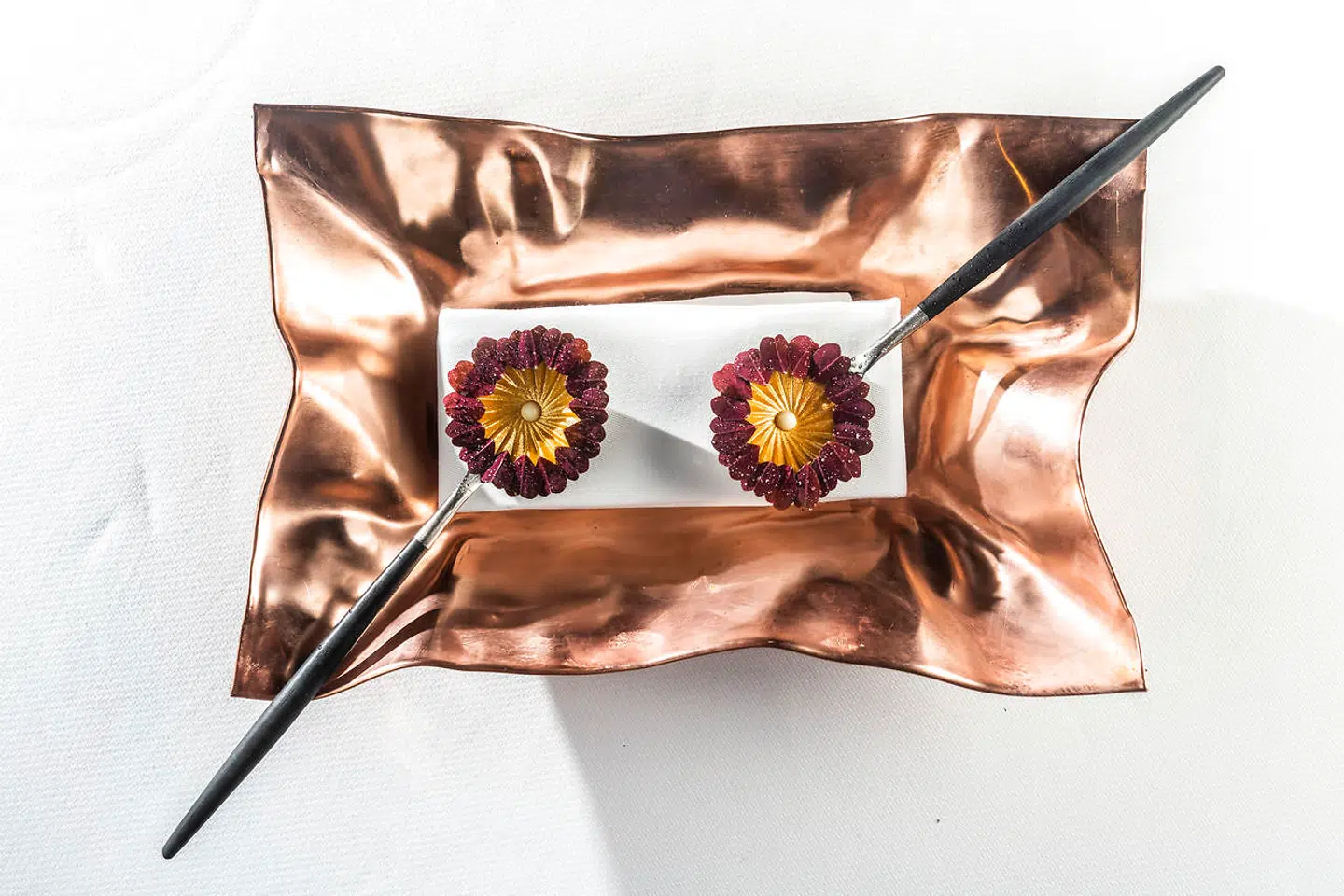 Hyldeblomstmousse med skovsyre