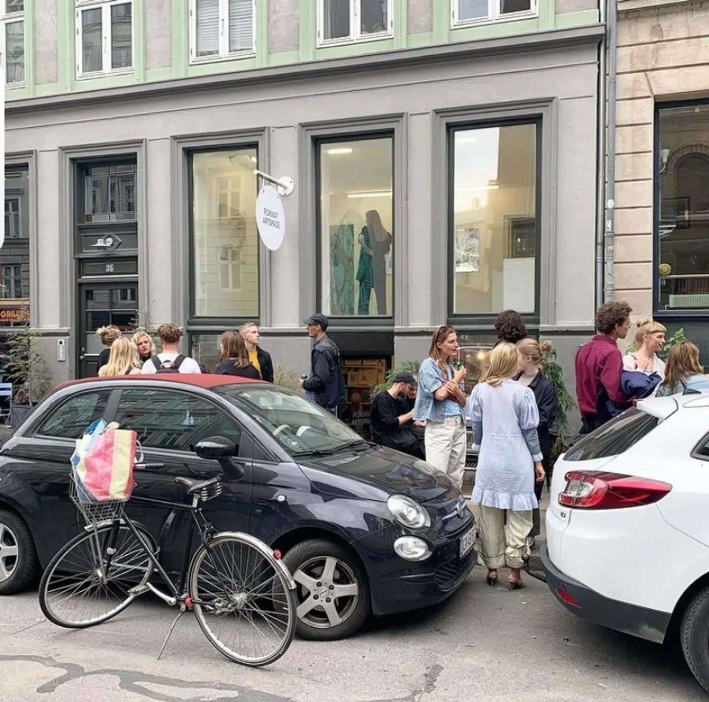 Fredagsåbning hos Format Artspace.