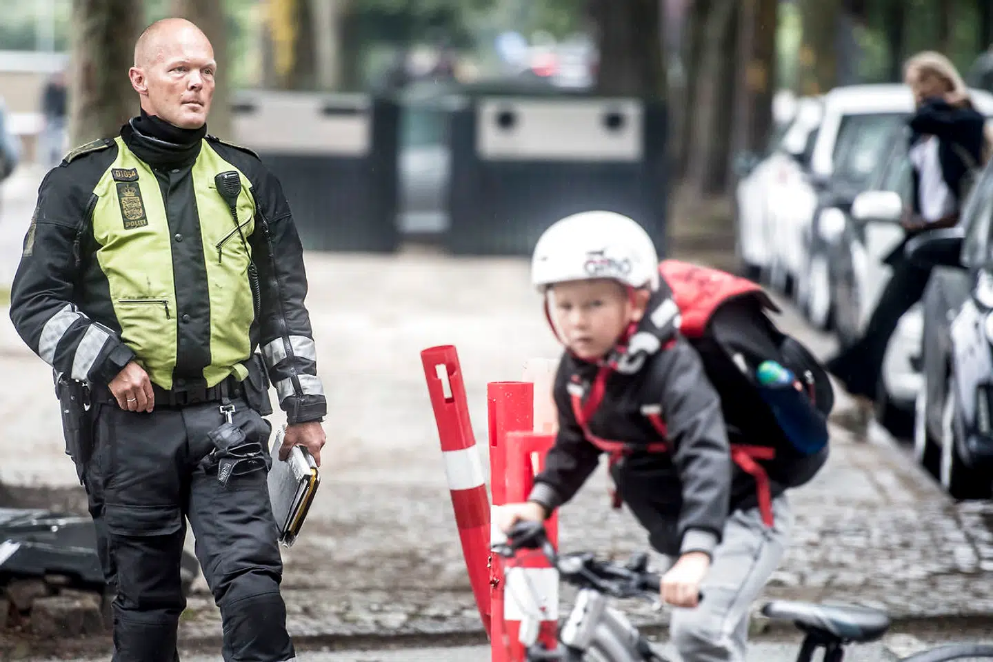 Politiet har tidligere stået klar ved årets første skoledag. Her ses indsatsleder Claus Christensen fra Nordsjællands Politi, der tilbage i 2018 var til stede ved skolestart på Trongårdsskolen i Kongens Lyngby.