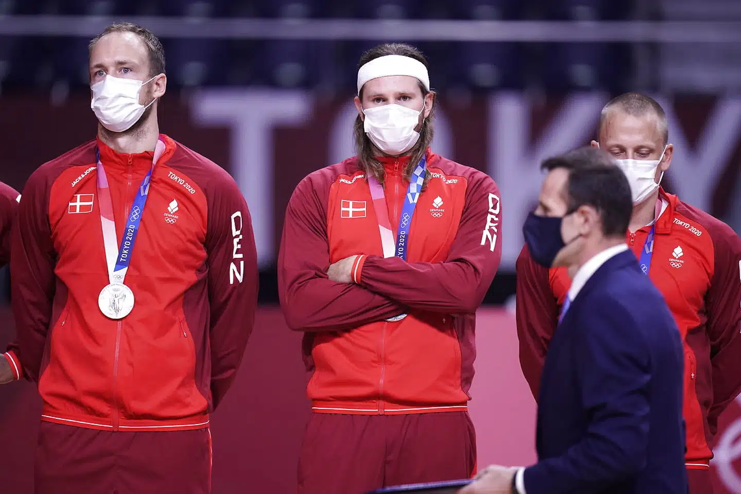 »Man sad med fornemmelsen allerede i pausen. Blot ti danske scoringer var ganske enkelt for lidt,« skriver Kurt Lassen.