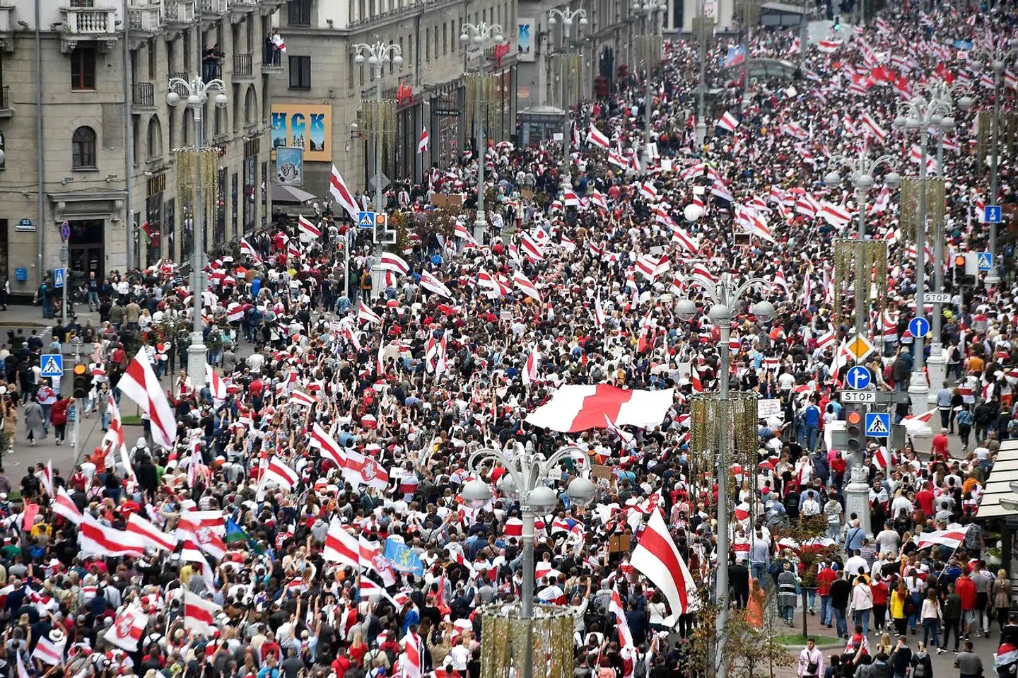 Demonstrationerne efter valget i august 2020, dækkede hele Belarus og bredte sig senere til Polen og Litauen.