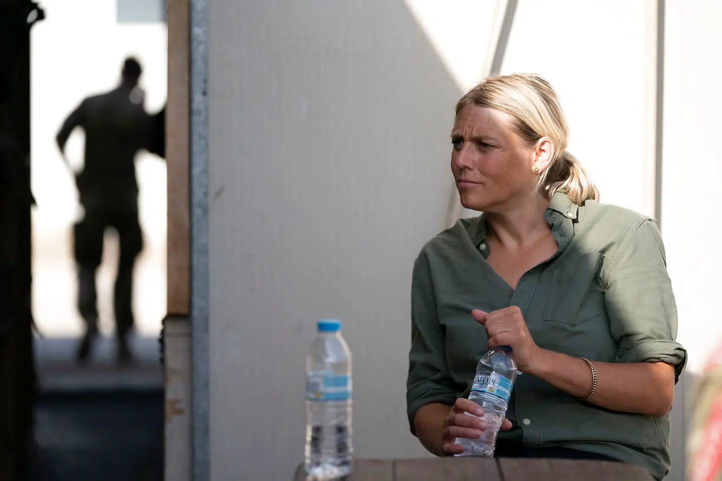 Forsvarsminister Trine Bramsen, her på besøg i Camp Novo Selo i Kosovo, oplyser til Berlingske, at den aktuelle straf for at udeblive fra frivillig værnepligt nu bliver drøftet med Forsvaret og Beredskabsstyrelsen.