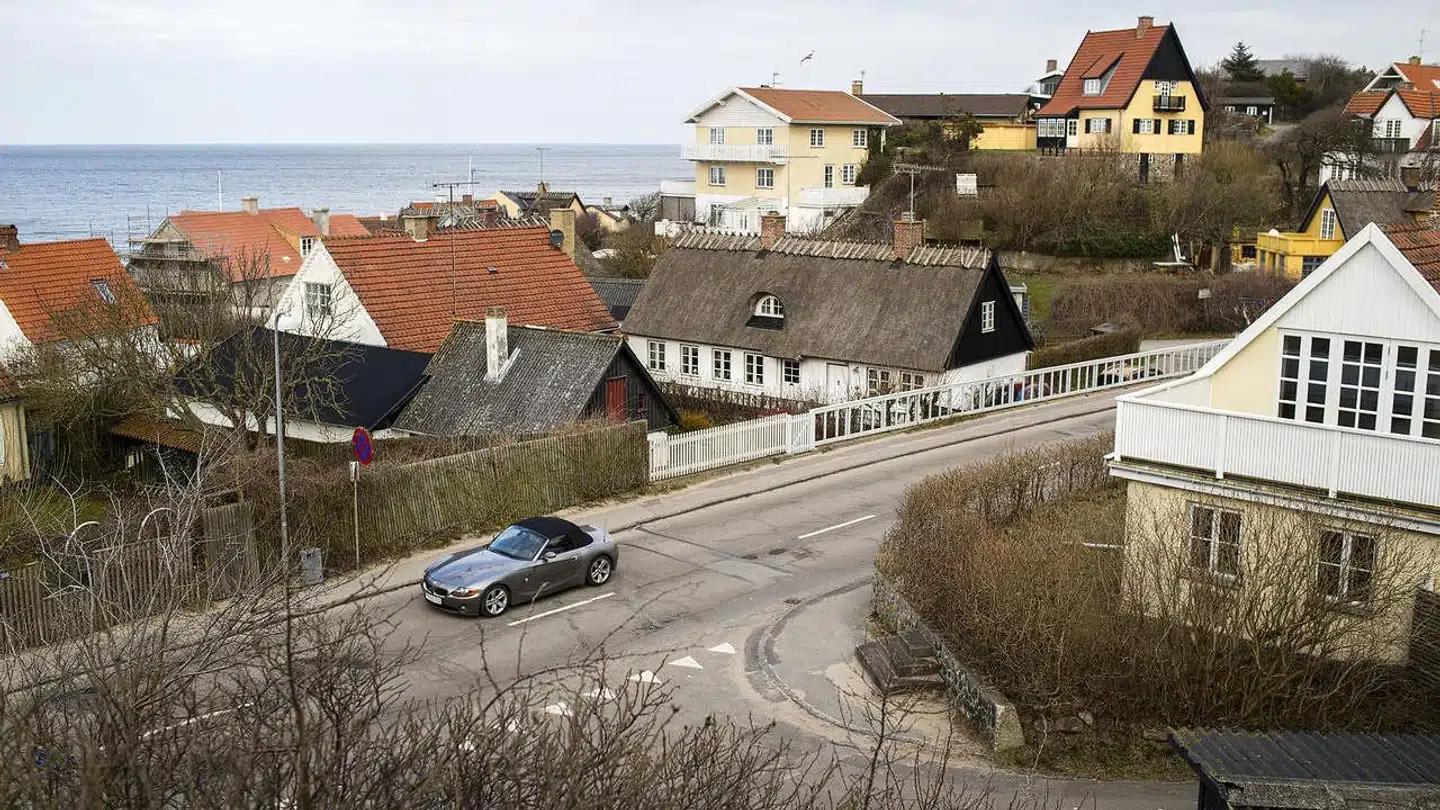 Tisvildeleje topper det nordsjællandske boligmarked med de højeste kvadratmeterpriser – nu understreget med endnu en rekord. Den samme mægler har nu solgt de tre ejendomme med landets højeste kvadratmeterpriser.
