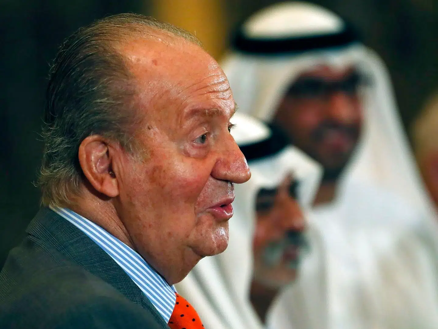 Juan Carlos 1. har siden august sidste år opholdt sig i Abu Dhabi i De Forenede Arabiske Emirater. Her ses han under en businesskonference i det lille Golf-monarki i 2014.