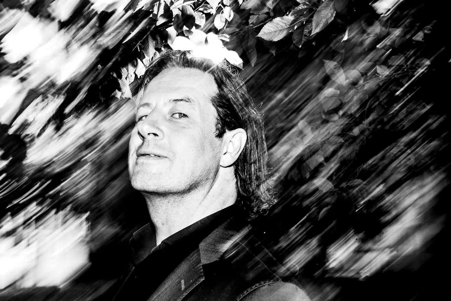 »Sorg kan være en stærk inspiration. Man bliver nødt til at åbne sig for hele pakken, for at forstå hvem man er som person og menneske,« siger Thomas Wivel.