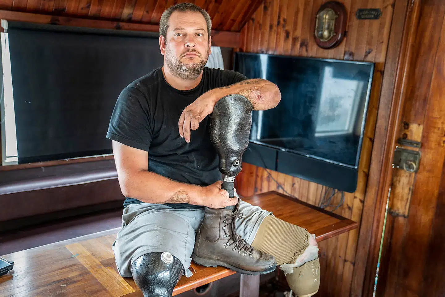 Hold 7 i Afghanistan, som Martin Paszkiewicz var del af, var med i operation »Panterens Kløer« i Helmand-provinsen, hvor en af Talebans højborge skulle ryddes. På de seks måneder mistede tre af de udsendte på holdet livet, og 15 vendte hjem sårede.