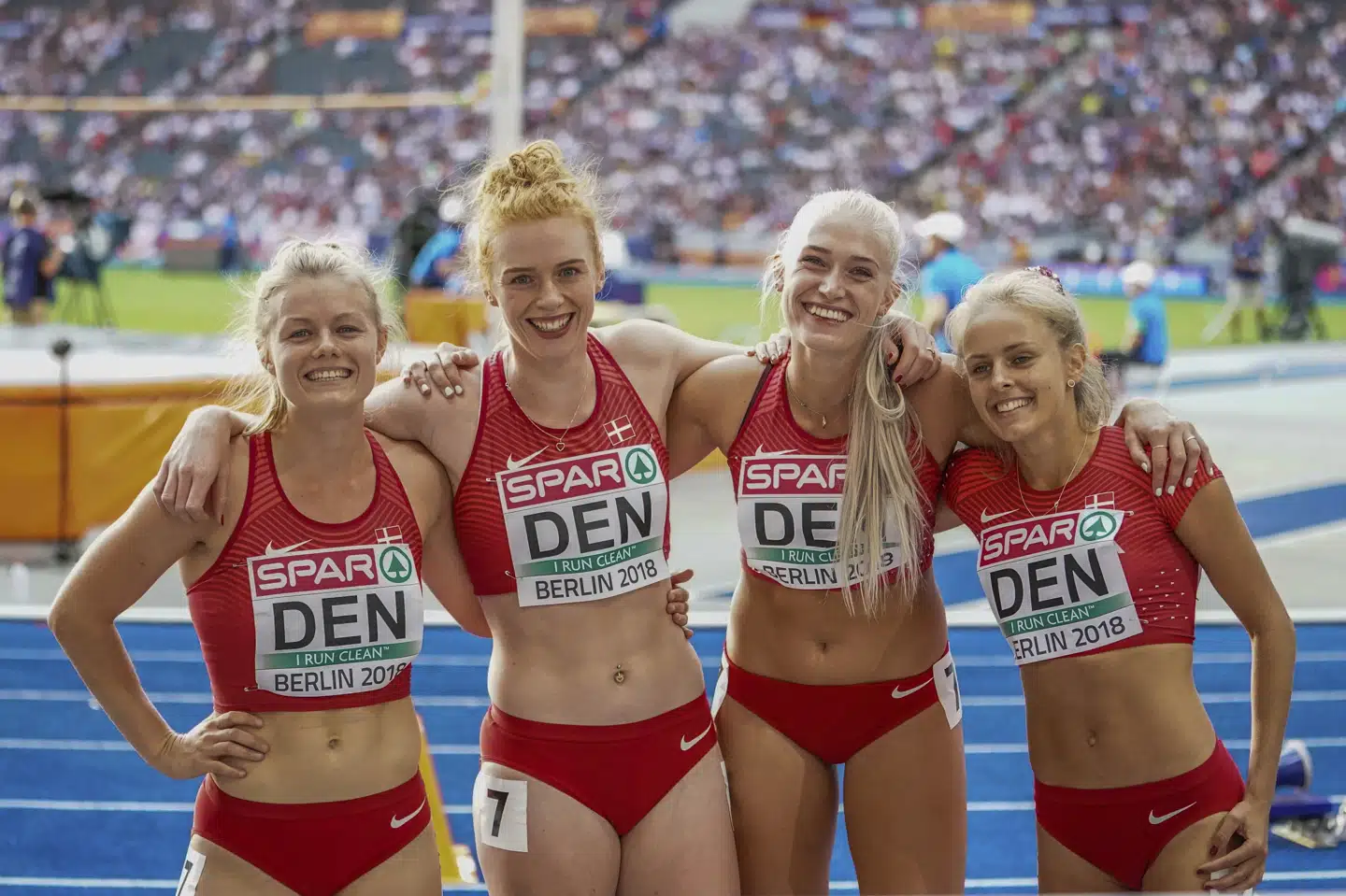 Mette Graversgaard (til højre) har fået sin OL-drøm spoleret af en skade. Ulrik Pedersen/Ritzau Scanpix