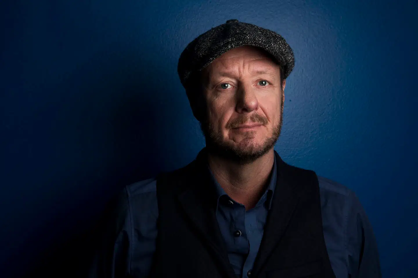 Det er instruktøren Øystein Karlsen, der står bag den meget omtalte norske serie »Exit«. Han fik en overraskelse, da han lavede serien.