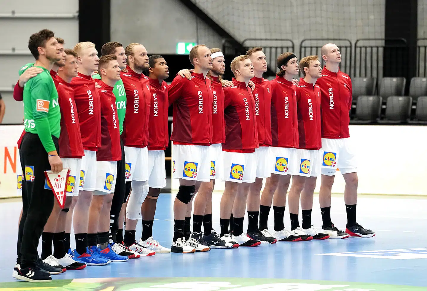 Det danske herrelandshold i håndbold tørner sammen med Japan 14.30.