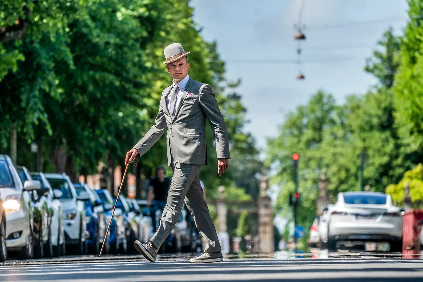 Tomas Tex Cenius oplever af og til, at det velklædte look forbindes med noget snobbet eller excentrisk. Det vil han gerne modbevise. Han fortæller, at han ofte hilser på 100 mennesker på en tur rundt på Frederiksberg.