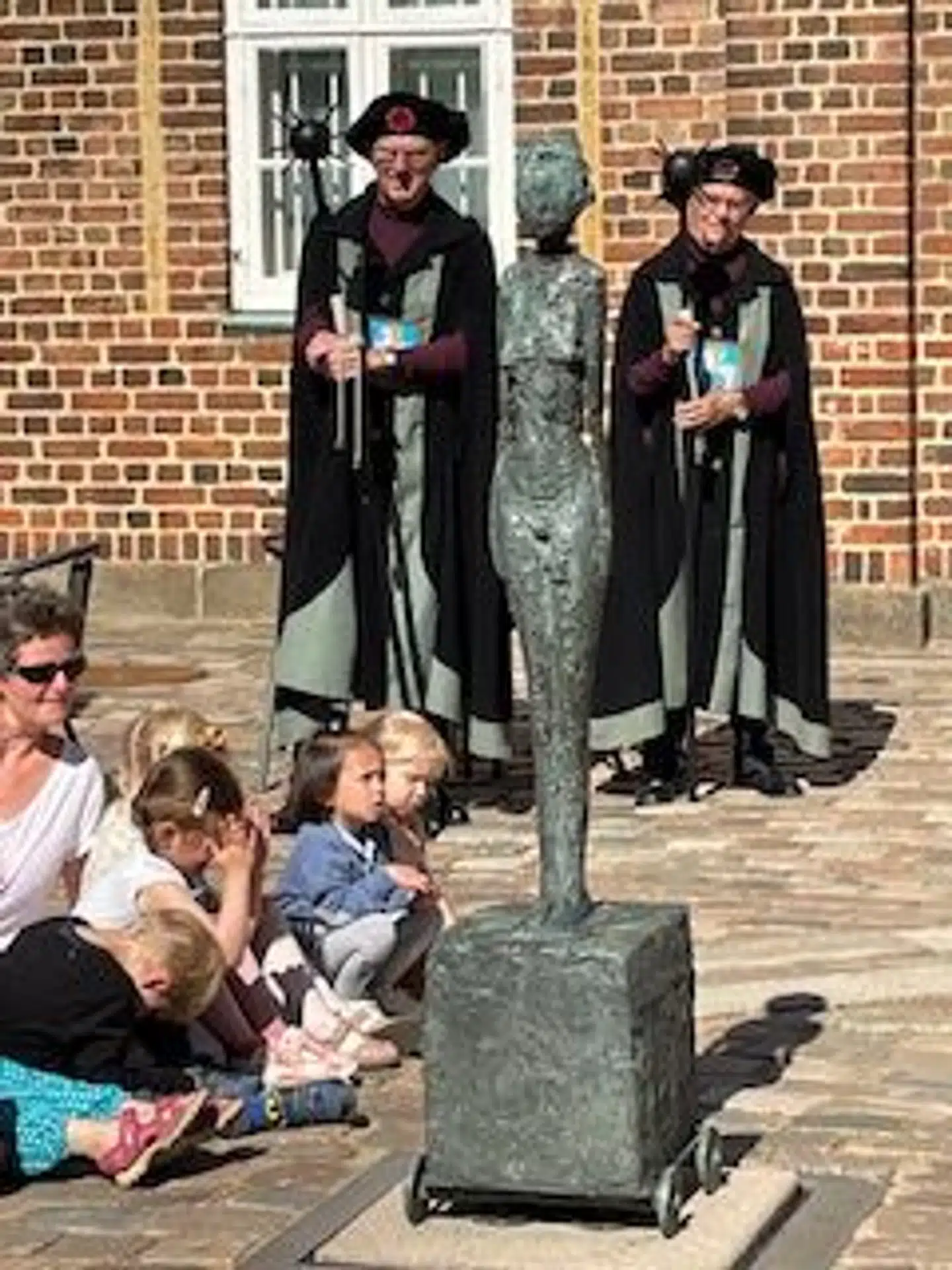 Kulturvægterne bruger ulønnet dele af juli og august på at fortælle turister om Marens og Holstebros fortræffeligheder.