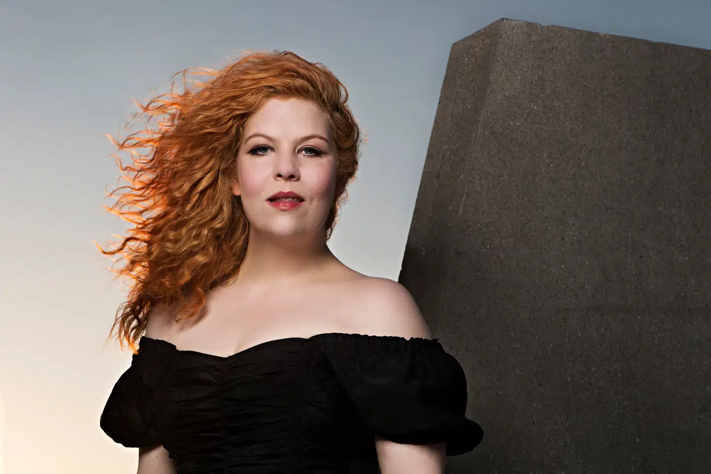 Efter at have læst Line-Maria Långs »Himmelanker«, sidder man tilbage med en klar fornemmelse af, at den afdøde forfatter og ven Jan Sonnergaard helt sikkert har gjort sig fortjent til Line-Maria Långs mange kærlige hyldestudbrud. Foto: Lizette Kabré.