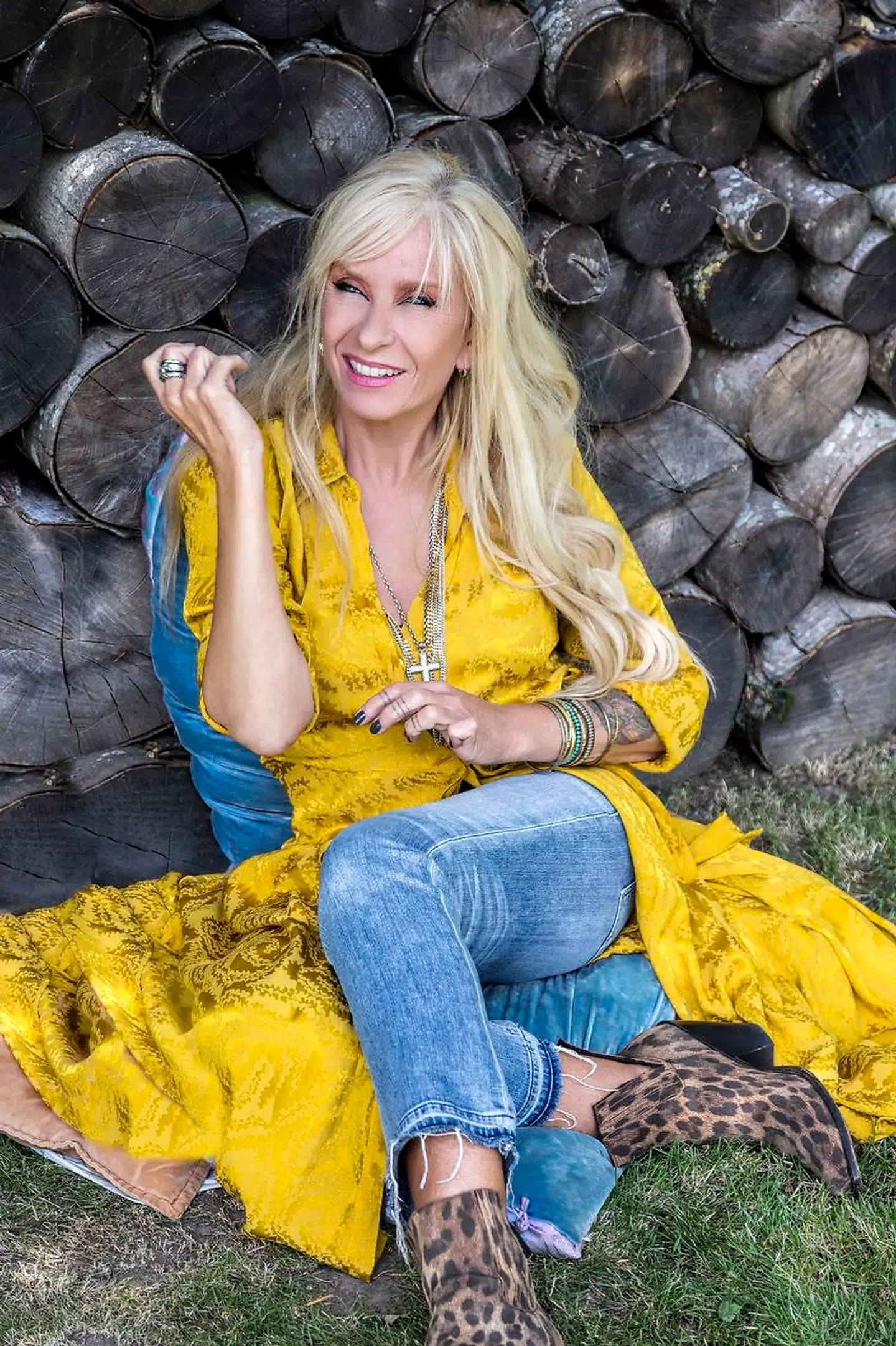 »Jeg er ret forelsket i damerne på den danske musikscene i øjeblikket. Jeg er lidt træt af hele snakken om, hvor kvinderne bliver af i dansk musik. Der er fyldt med dem. De er fantastiske,« siger Sanne Salomonsen og nævner navne som Jada, Coco O. og Kira Skov.