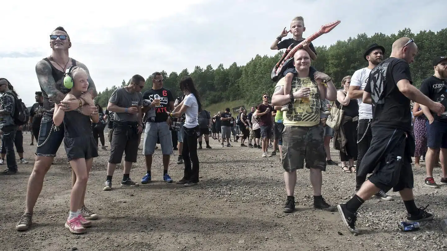 Cargobuksen har i nogle år været yndet mode blandt rockfans som her under Copenhell 2016.