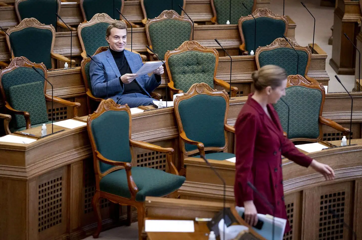 Morten Messerschmidt mener øjensynligt, at Mette Frederiksen har pligt til at forklare, hvilken Gud, hun bekender sig til. Her risikerer tingene at løbe af sporet, mener Sørine Gotfredsen.