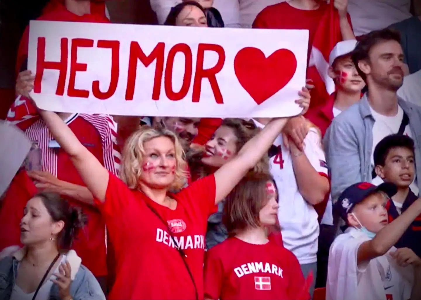 Birgitte Lydum er skuffet over de engelske fans opførsel under semifinalen.